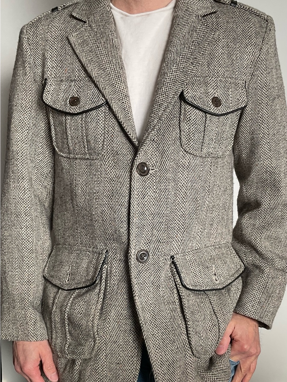 le chateau gray herringbone military-style field jacket with black trim